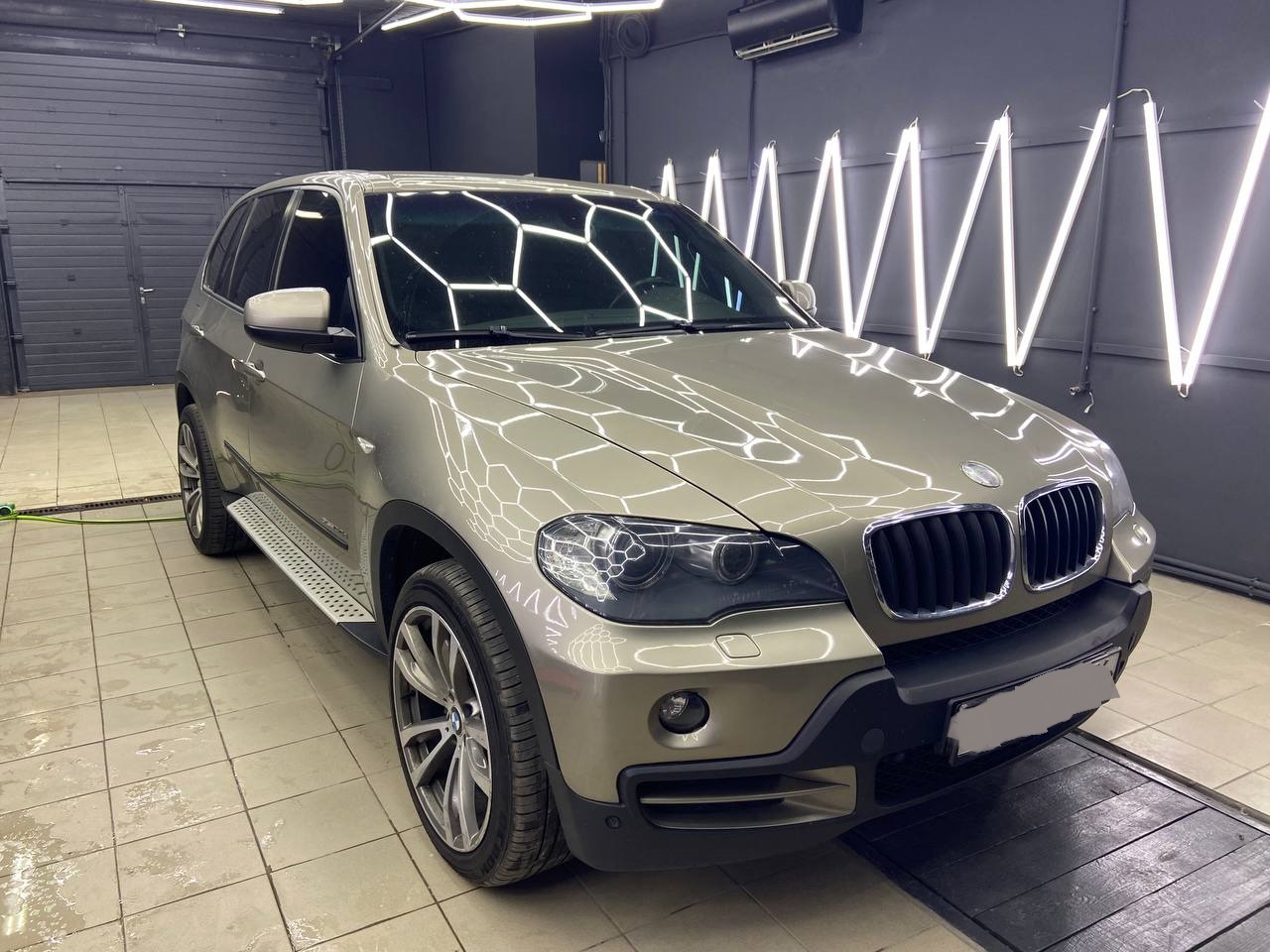 Полировка фонарей BMW X5 в Воронеже