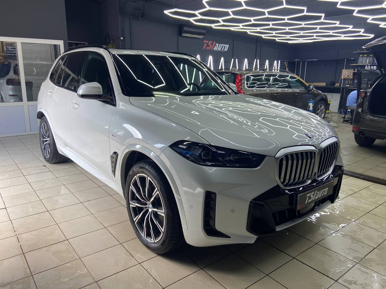 BMW X5 G05 оклейка пленкой в Воронеже