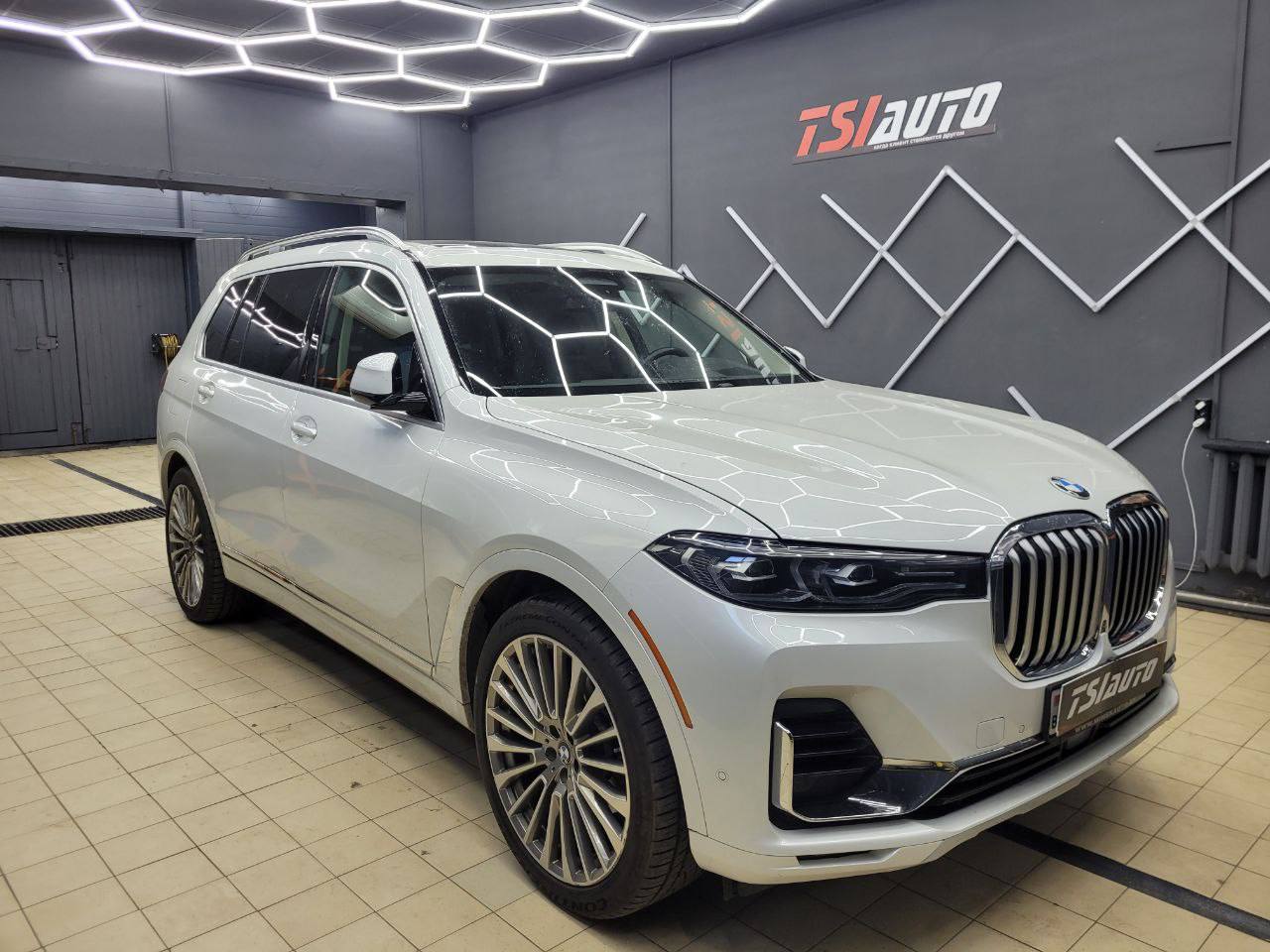 BMW X7 примеры работ детейлинг студии — TSIauto фото