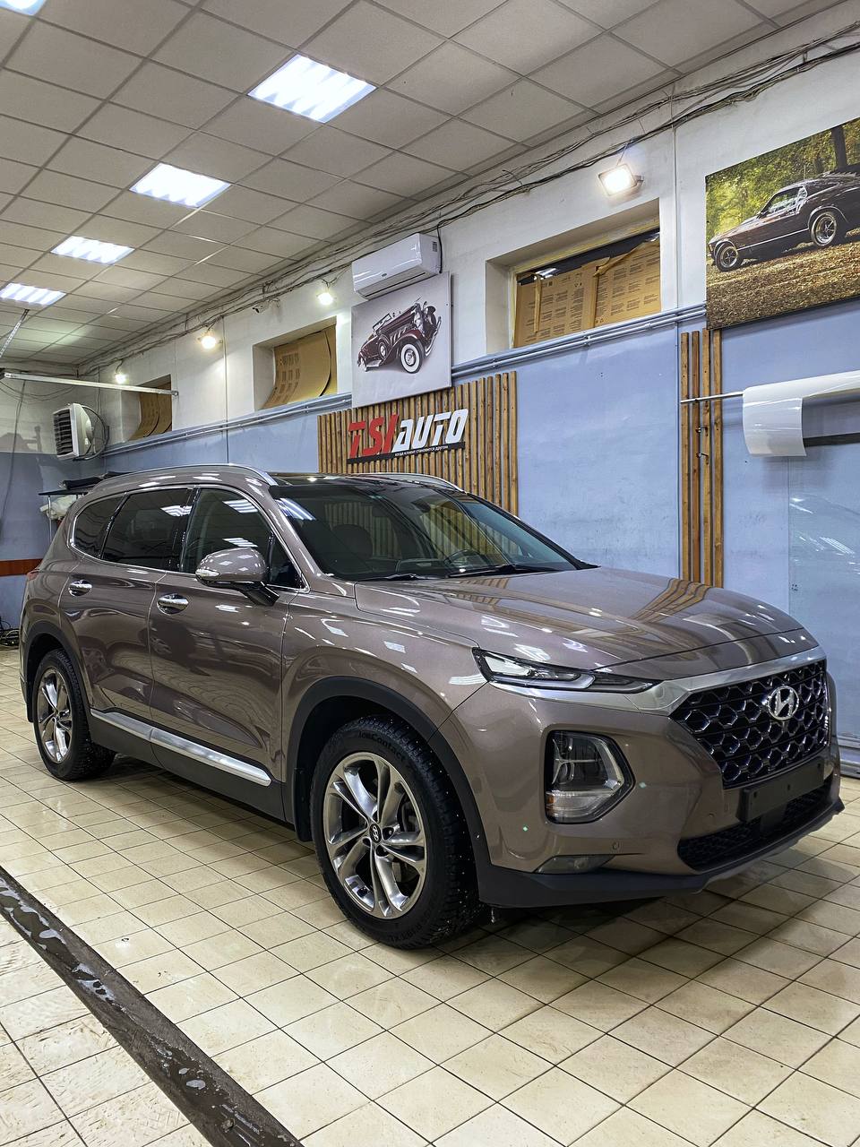 Hyundai Santa Fe оклейка фар бронепленкой фото и цены