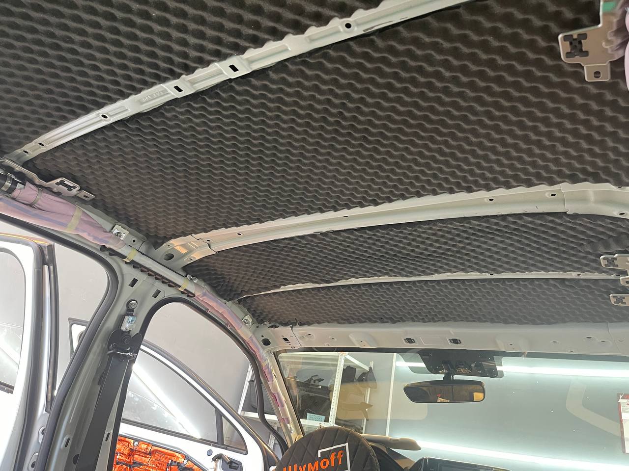 крыша шумоизоляция Hyundai Sonata 3 слой звукопоглатитель