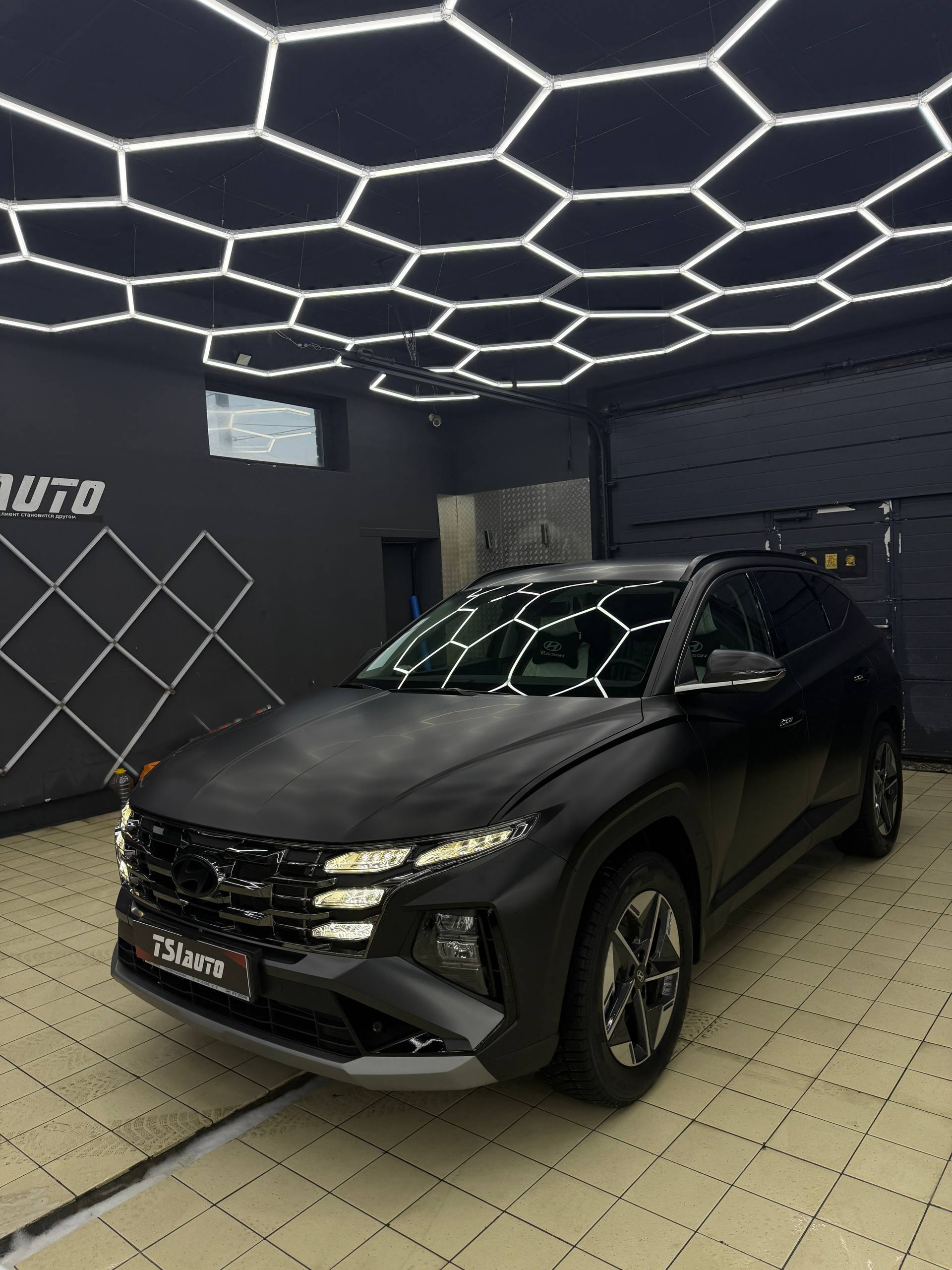 Hyundai Tucson оклейка матовой пленкой в Воронеже