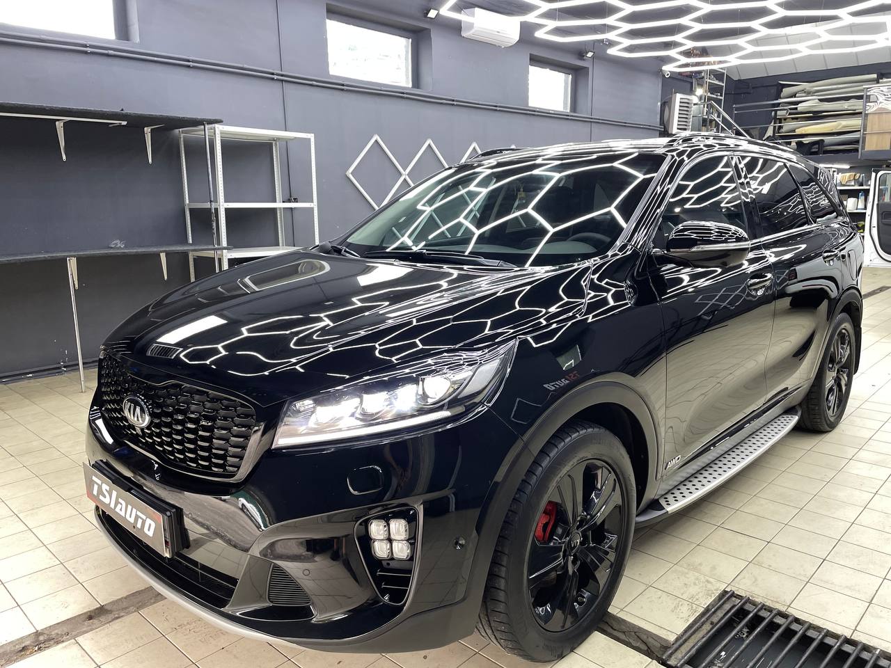 Химчистка салона Kia Sorento Prime и мойка двигателя в Воронеже