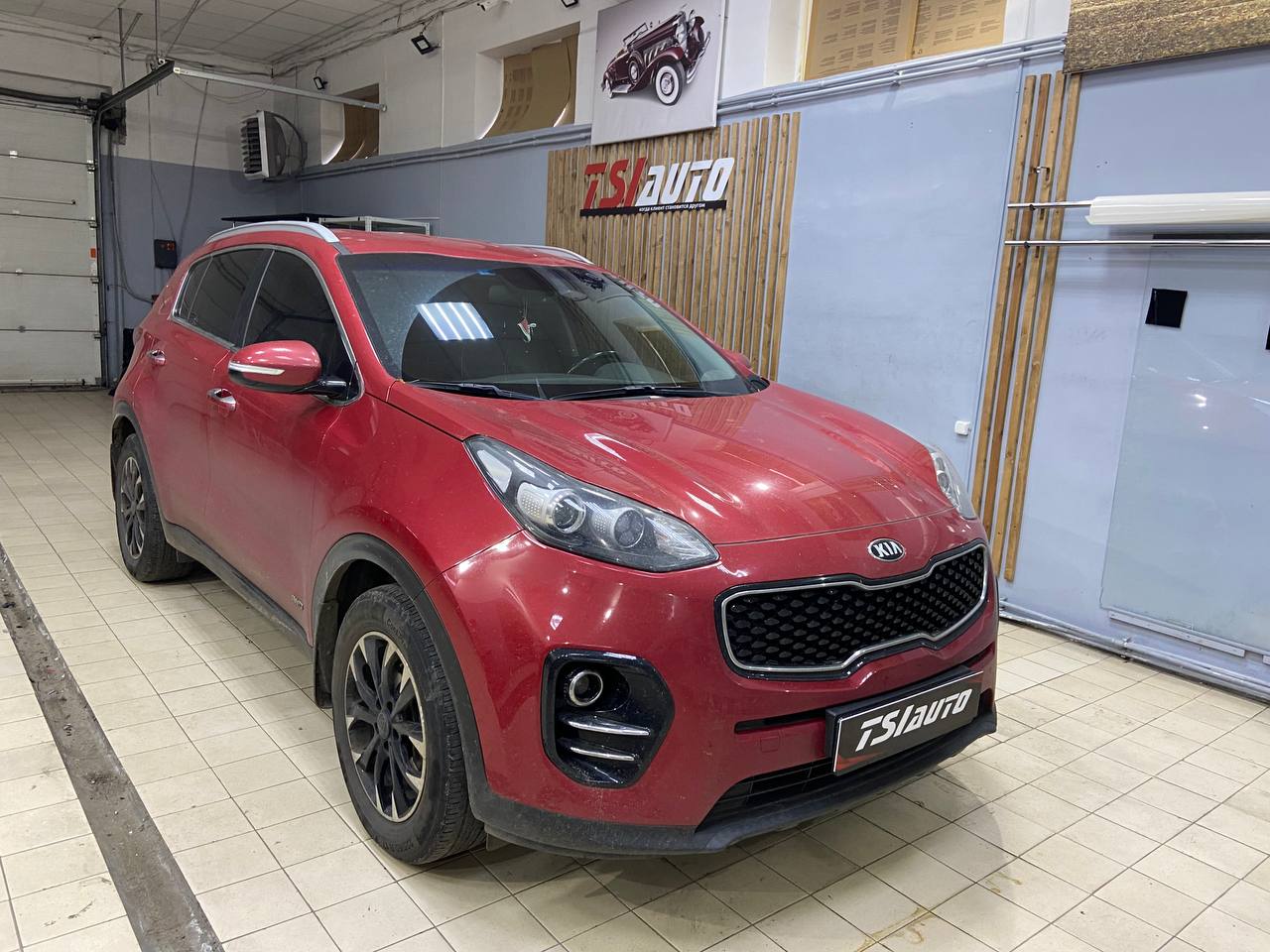 Установка подсветки салона Kia Sportage в Воронеже
