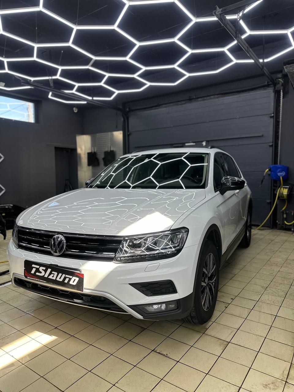 Оклейка пленкой Volkswagen Tiguan 2 в Воронеже