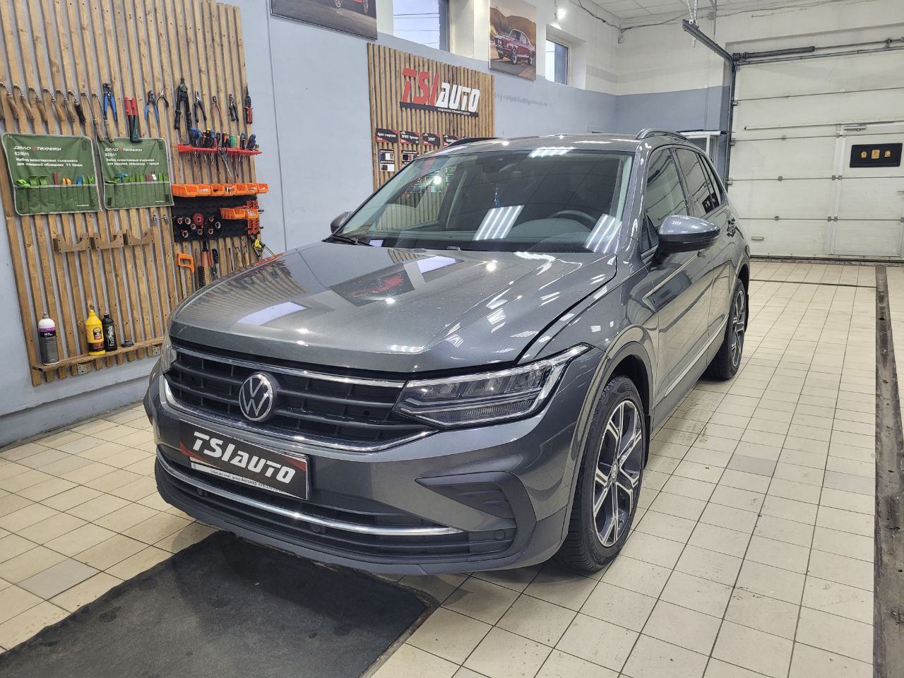 Шумоизоляция Volkswagen Tiguan 2 в Воронеже - Элит Премиум