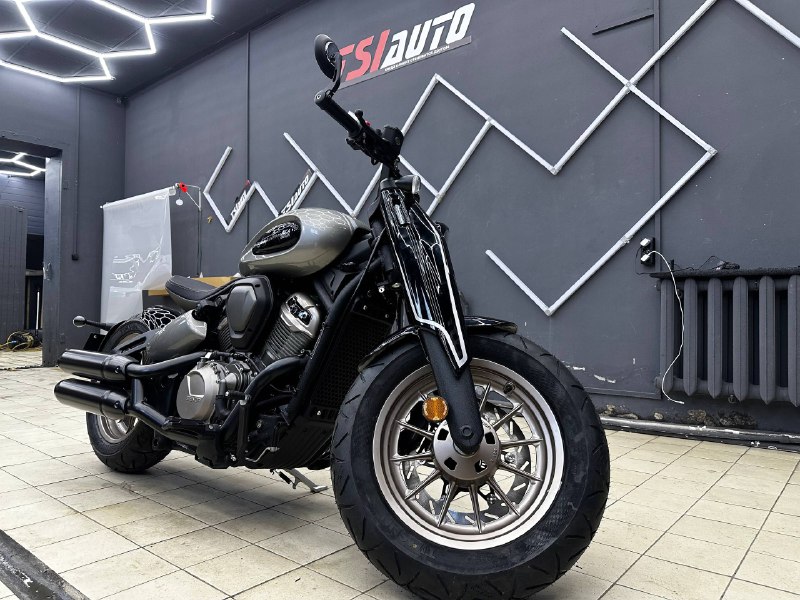 Оклейка пленкой мотоцикла Benda Napoleon в Воронеже