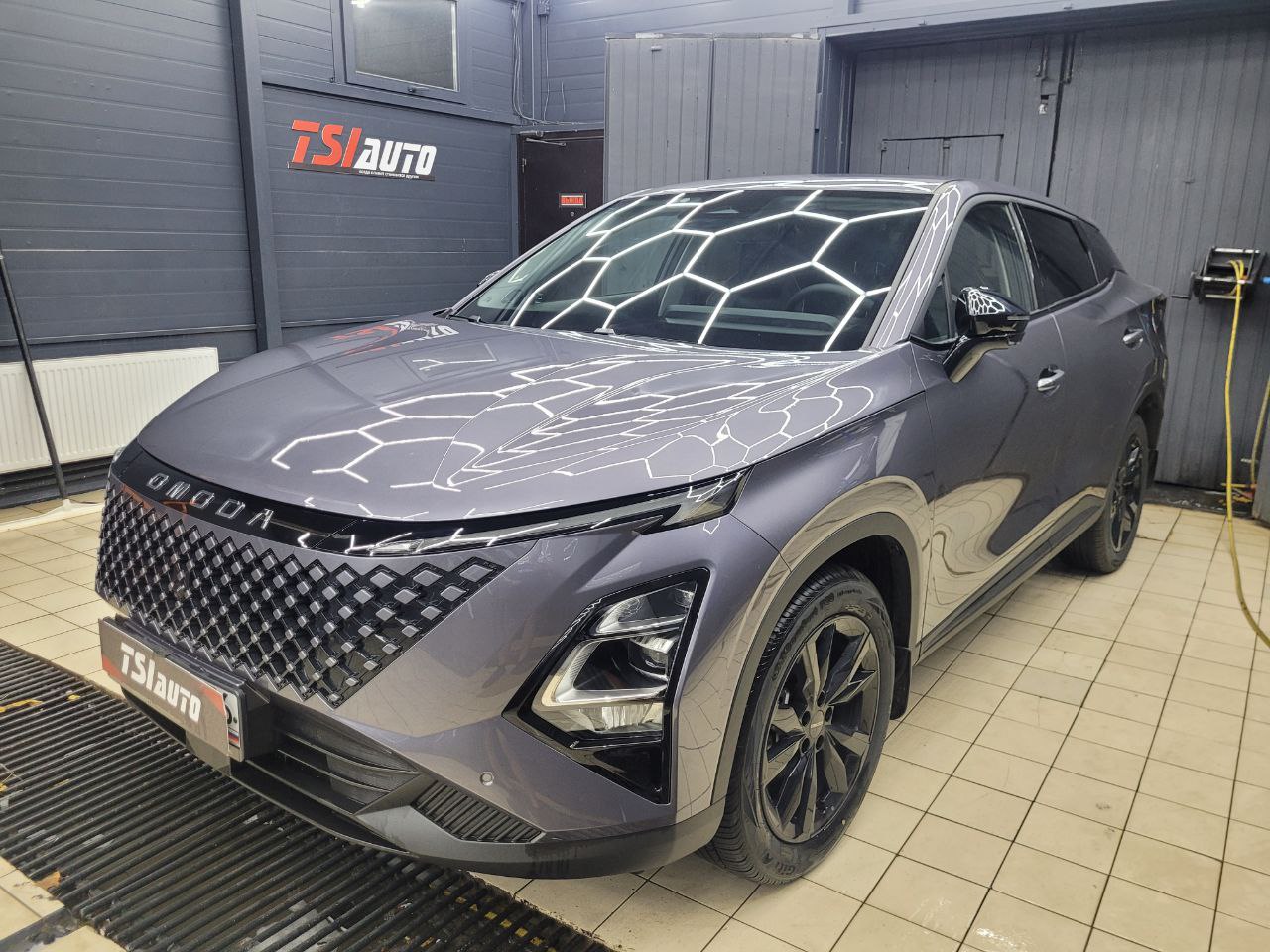 Omoda C5 оклейка пленкой в Воронеже