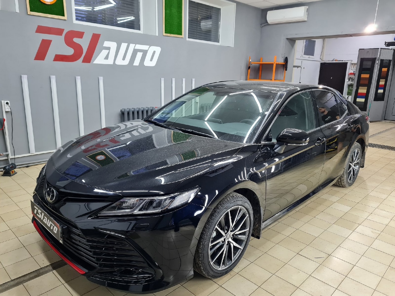 Шумоизоляция Toyota Camry v70 в Воронеже за 1 день всего салона