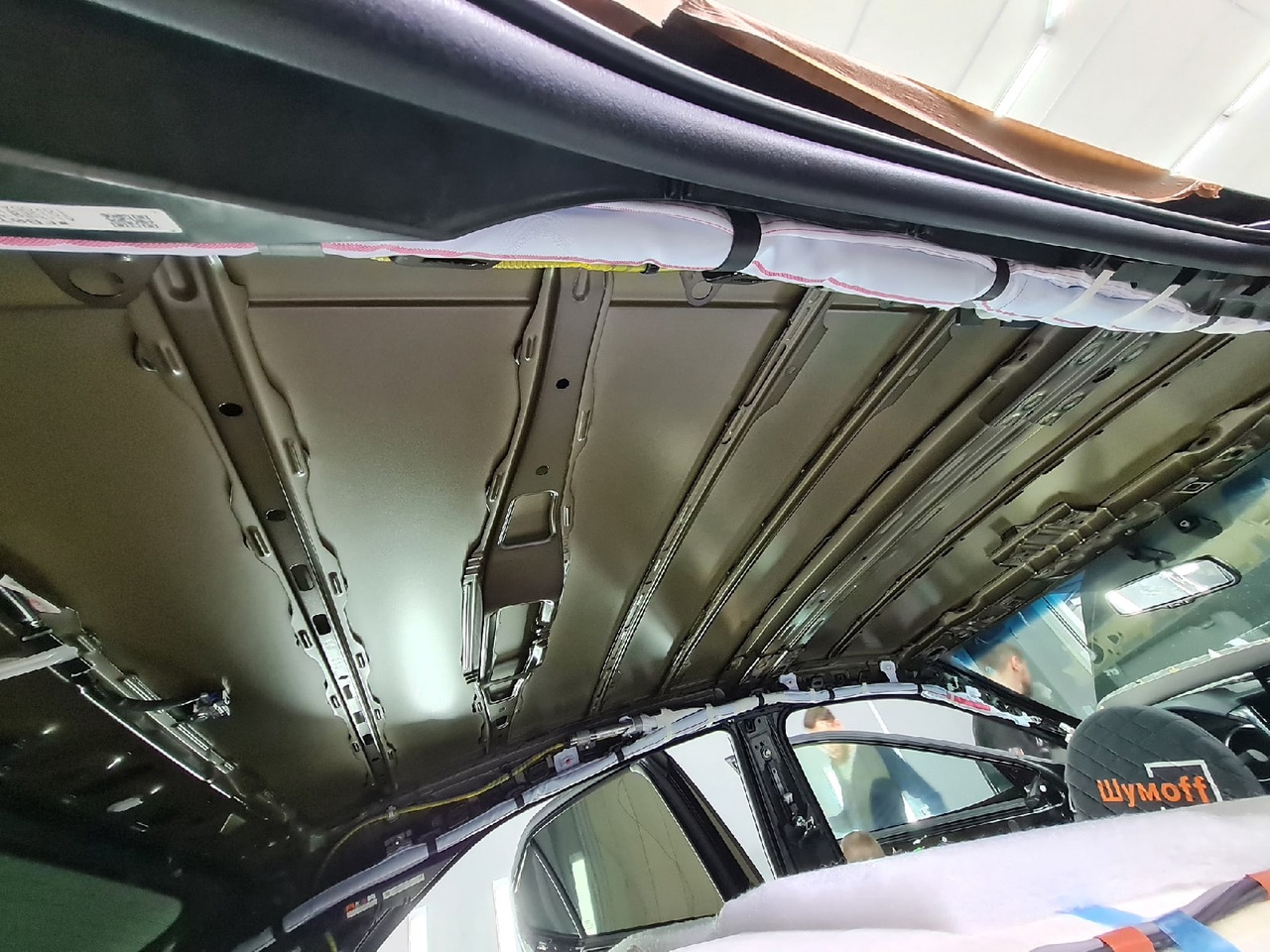 Шататная шумоизоляция Toyota Camry крыша