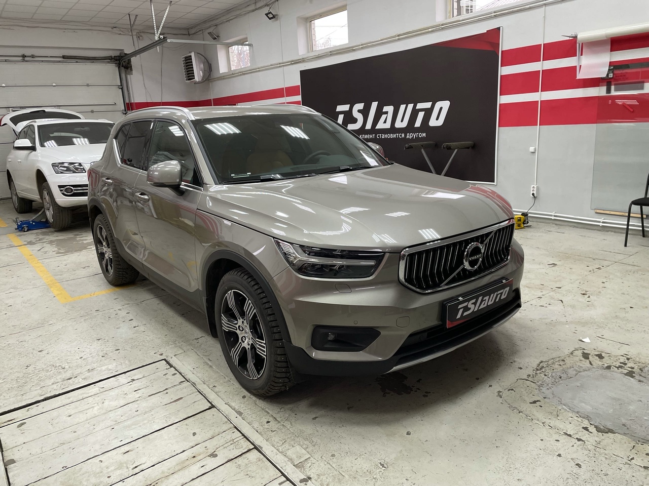 Шумоизоляция Volvo XC40 в Воронеже